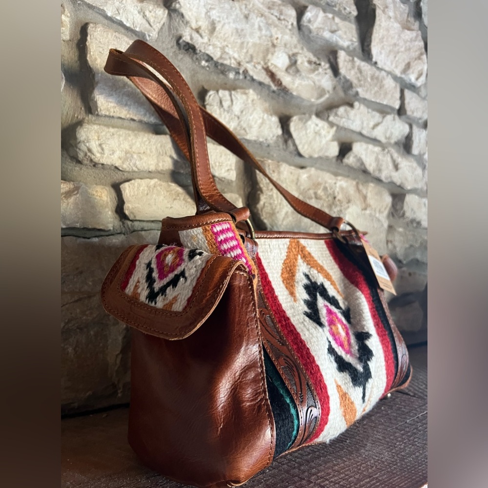 Ariat leather and quilted satchel